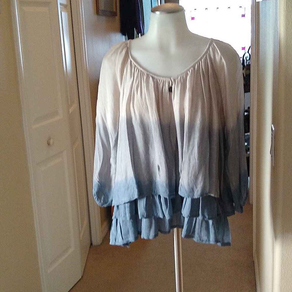 Tempo Paris  blue layered tiered floaty Top size medium